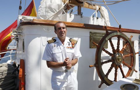 Torres Pi�eiro, el lunes, a la llegada al puerto de Mar�n. 