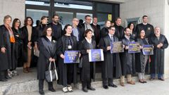 Abogados se concentraron en el 2023 en Ribeira para mostrar su apoyo a la huelga.