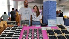 Anxo Lpez y su mujer, Laura Blanco, en la Feira do Arando celebrada en A Estrada por Berries Galicia