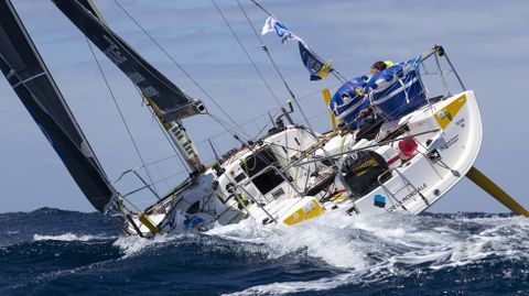 La embarcaci�n de Sebastien Simon