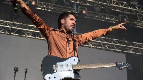 El vocalista de Silo�, Fito Robles, en una actuaci�n. La banda vallisoletana actuar� en la ciudad naval el d�a 23 de agosto.