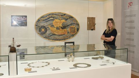 Montse Par�s, en el espacio del museo de la iglesia de San Pedro dedicado a Querini