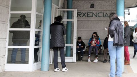 El PAC de San Roque suele registrar largas colas.