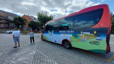 Uno de loss buses lanzadera que salieron el pasado ao desde Monforte