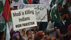 Protesta contra los ataques indios en la ciudad pakistan de Karachi, la mayor del pas