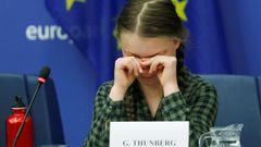 Greta Thunberg se emociona ante el Parlamento Europeo