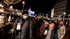 Gente paseando por Berl�n