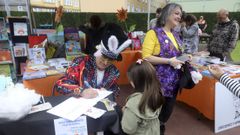 <span lang= gl >A Festa das Letras de Nar�n encheu de vida, libros e m�sica a praza da Lectura</span>
