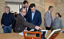 L�pez, Rom�n Rodr�guez y Valent�n Garc�a hicieron un recorrido por las diferentes salas. 