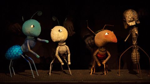 �Azul y la revoluci�n de los colores�, de Mar Rojo Teatro