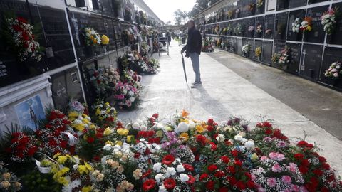 Todos los Santos en el cementerio de Catabois, Ferrol