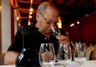 Los expertos cataron ayer 175 vinos en la fase previa a la final, que se celebrar� en septiembre. 