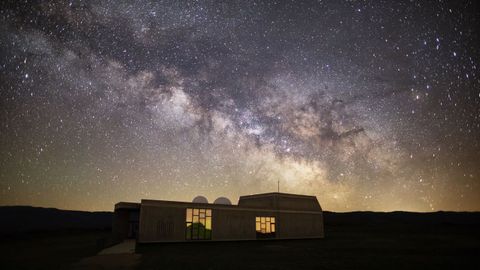 Estampa de la Va Lctea desde el Centro Astronmico de Pena Trevinca.