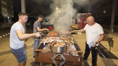Comisin y vecinos tuvieron que sufragar la fiesta de A Barquia