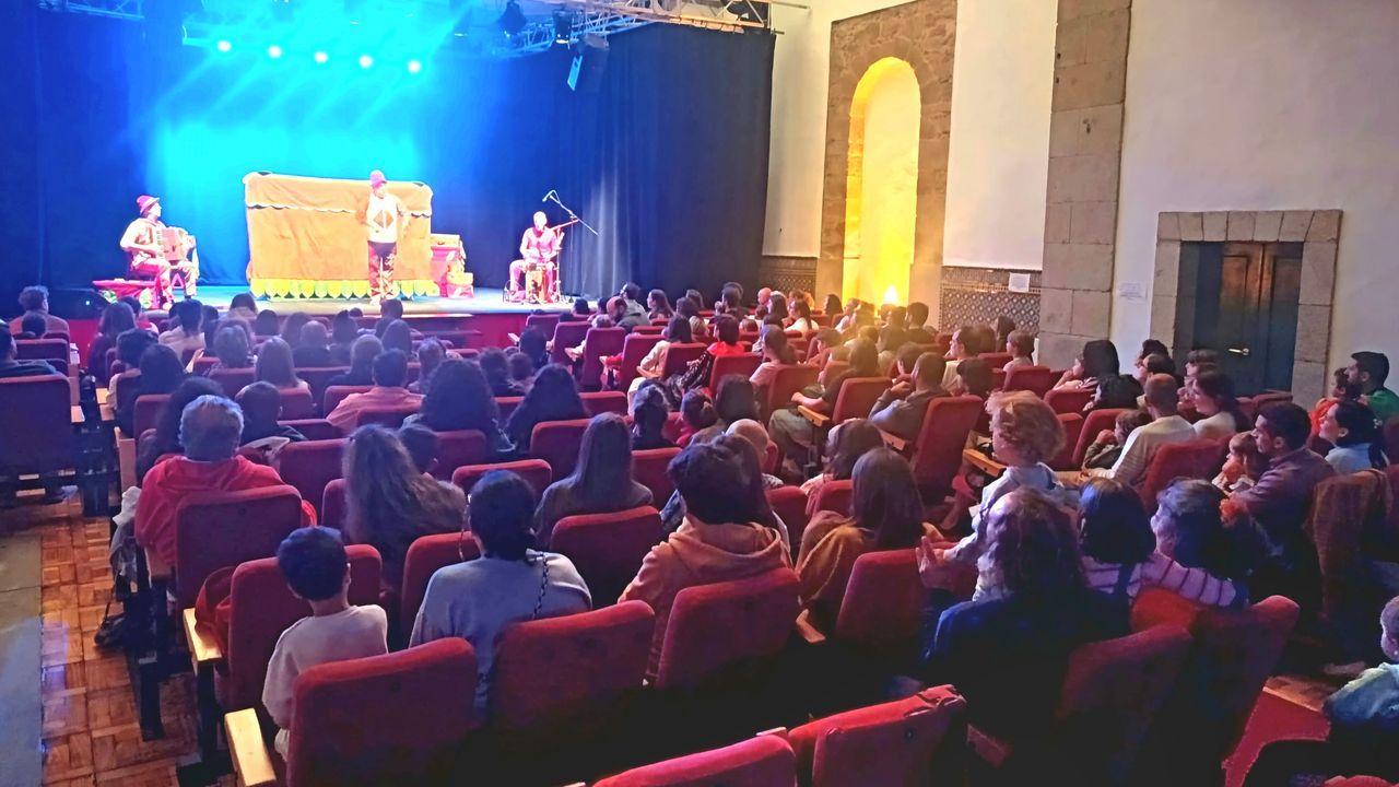 El teatro familiar conquista al público de Festea en Ferrol