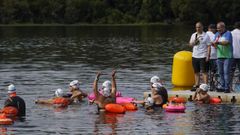En el r�o Mi�o, en el entorno del Balneario de Laias (Cenlle), ya existe un pantal�n.