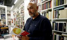 El periodista y escritor Nacho Mir�s cuenta en el libro su lucha contra un tumor cerebral. 