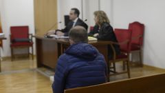 El vigilante acept una condena de un ao y medio de crcel, multa de 1.080 euros y una indemnizacin de 25.000 euros que ya ha abonado