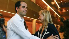 La candidata del PP a la Presidencia de la Comunidad de Madrid, Cristina Cifuentes, junto al candidato de Ciudadanos, Igancio Aguado