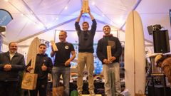 El podio de sup olas, encabezado por el santiagus Carracedo