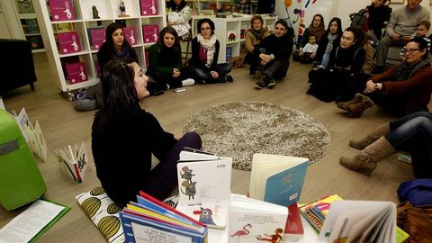Uno de los encuentros con escritores celebrado en Libros para so�ar.
