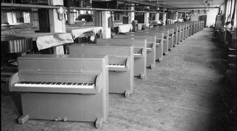 Imagen de los pianos que Estados Unidos mand� fabricar para enviar a Europa.