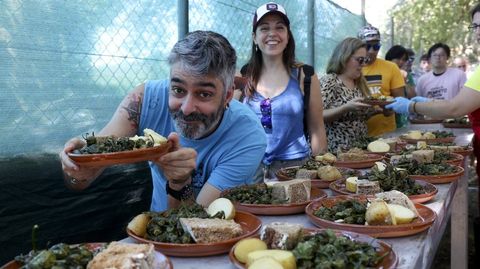 2 DE AGOSTO* (fecha por confirmar) / FESTA DO PEMENTO DE HERBÓN (PADRÓN): Hasta 1.500 de kilos y 3.500 raciones se repartieron gratuitamente el último año en esta exaltación del pimiento local, un producto con denominación de origen.