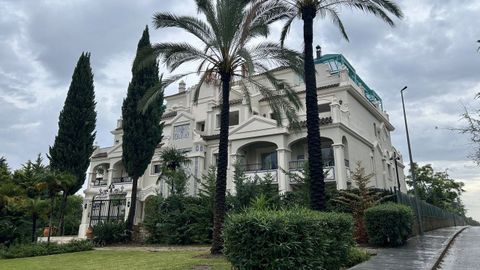 Vista de una de las viviendas de ultra lujo en la Milla de Oro de Marbella.