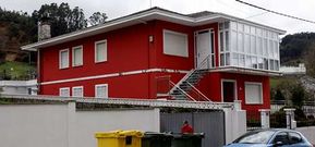 <span lang= es-es >Facenda no puede subastar este chal�</span>. En dos anuncios oficiales, Facenda subasta el �inmoble situado na r�a dos Foles n� 20�, en la imagen, pero sobre el que no tiene ning�n tipo de dominio.