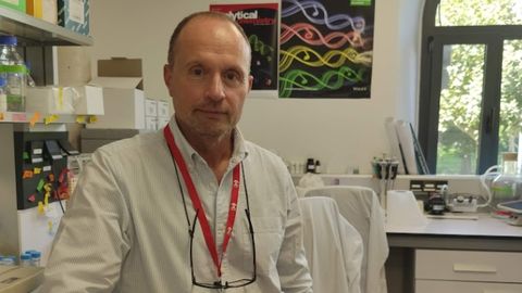 Mario Fern�ndez Fraga, coordinador del grupo de investigaci�n.