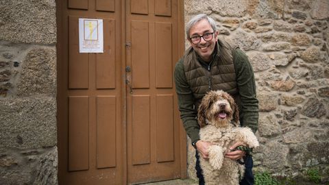Fiesta en el barrio pobrense de A Covecha en Nochebuena.