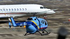 El helicptero de Aduanas con base en Vigo despegando. 
