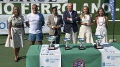 Presentaci�n de la Copa Calleja de Tenis y sus trofeos