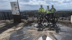 Tres de los cuatro expedicionarios, en Espejo (C&oacute;rdoba)