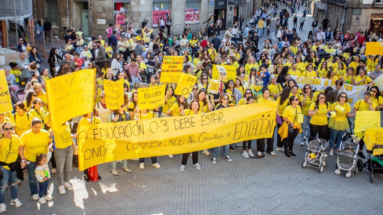 Vuelven las manifestaciones de las trabajadoras de escuelas infantiles: «Empezamos o curso como rematamos o anterior, sen melloras»