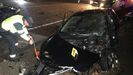 Choque entre dos coches ocurrido en Ponteareas el domingo, en una zona cercana a los domicilios de los conductores