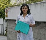 Vanesa Rodr�guez, ayer, tras presentar el recurso.