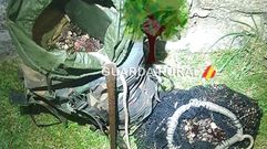 Los casi 24 kilos de percebes intervenidos por Garda Rural a dos furtivos en A Percebellosa, Corme.