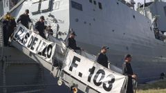 Las imgenes de la llegada de la fragata Blas de Lezo a Ferrol