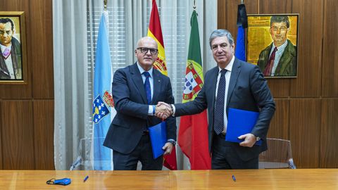Firma del convenio en la Diputaci�n de Ourense.