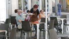 Los bares de toda Galicia solo podr�n mantener el servicio a domicilio y de comida para llevar