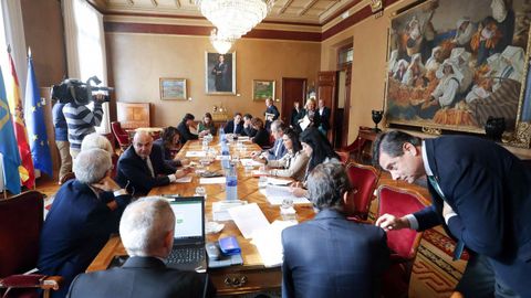 Junta de portavoces en el parlamento asturiano