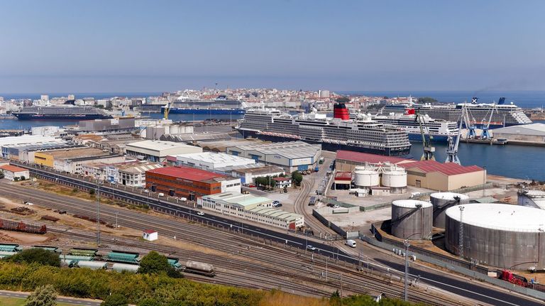 Cinco cruceros hicieron escala en A Coru�a el pasado 12 de agosto, d�a del eclipse de sol.
