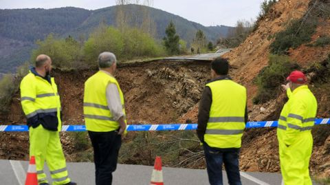 El tramo que se hundió pasa por encima de una mina subterránea de pizarra