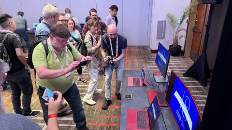 Primera toma de contacto de los medios con la nueva generacin de procesadores Snapdragon X Elite para PC.