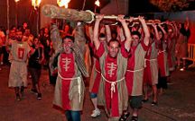 El acto central del Asalto se celebra el primer s�bado de julio.