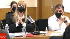 C�sar Rom�n y su abogada, en el arranque del juicio