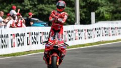 Marc Márquez, celebrando su victoria en Brno.