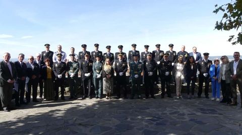 Foto de grupo en A Régoa tras la misa por el día de los Ángeles Custodios