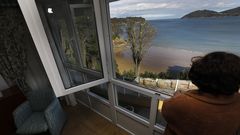 Los apartamentos tur�sticos de Las Sirenas, en Viveiro, solo alojan estos d�as a trabajadores